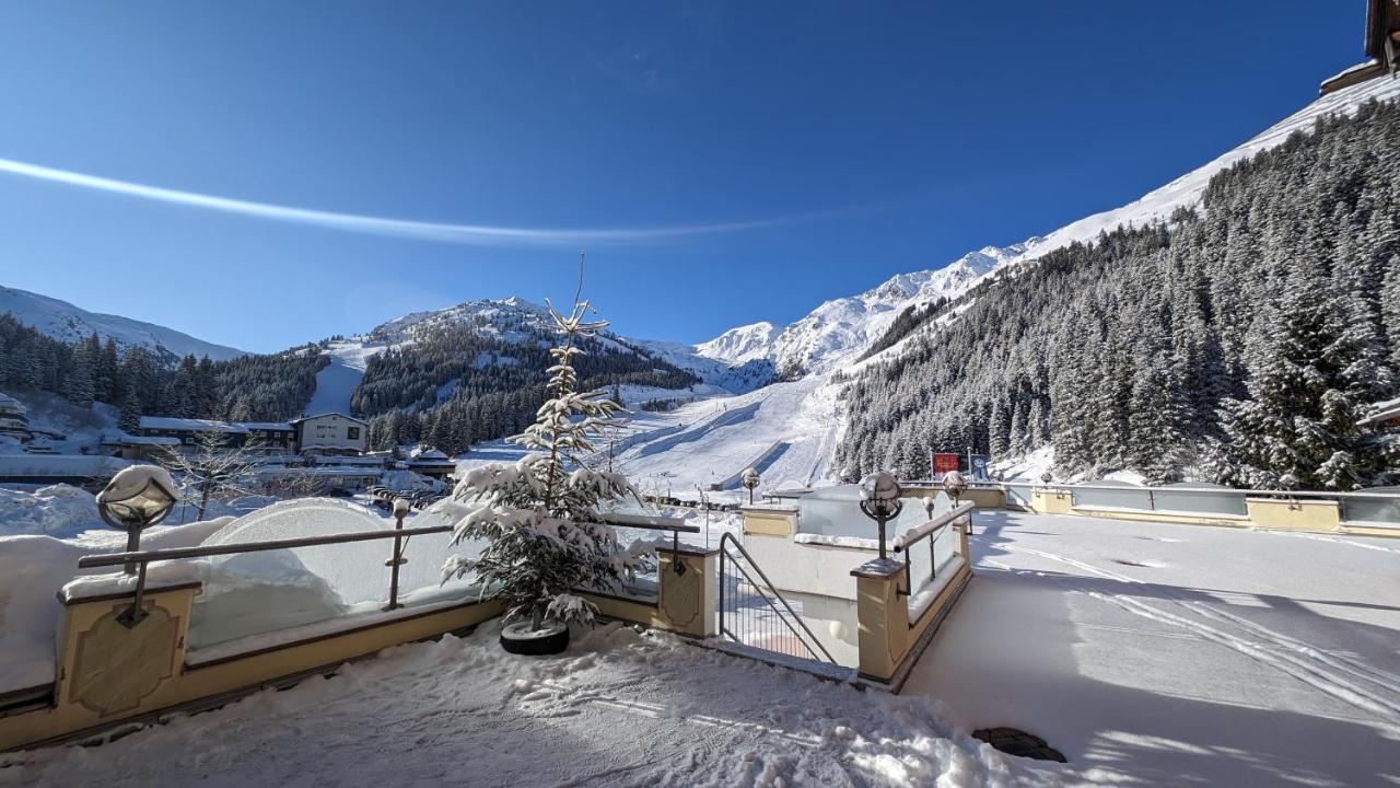 Hotel Almhof Hochfugen Exterior photo